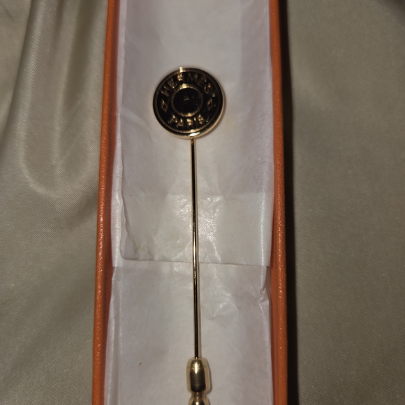 Hermès Clou de Selle Stick / Gold Lapel Pin - Picture 2 of 3
